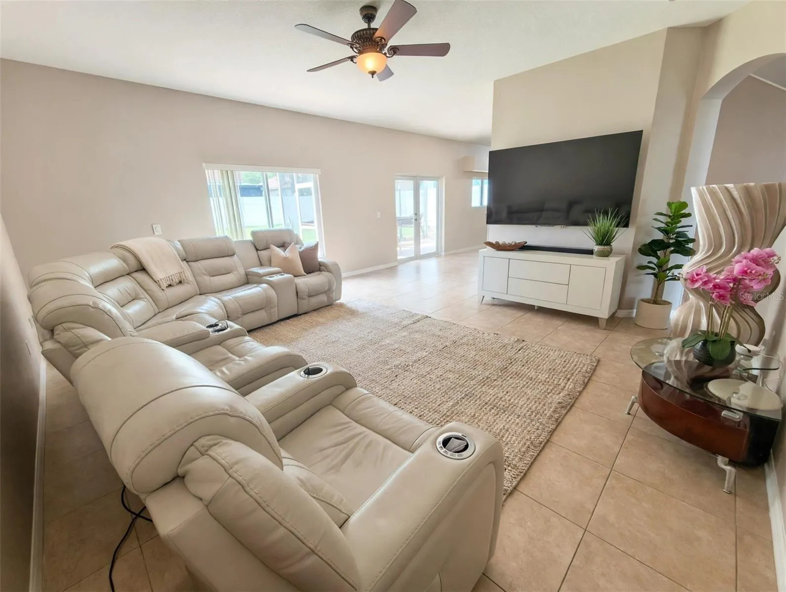 livingroom 2