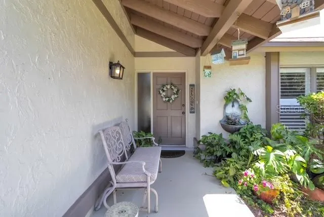 Exterior Front Entry