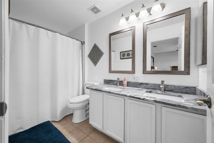 Primary En Suite Bathroom