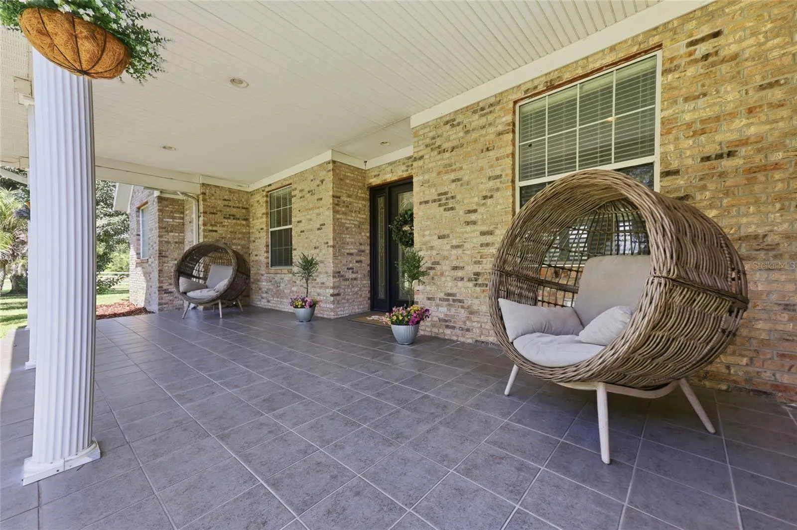Huge tiled front porch