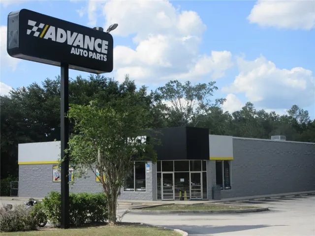 Neighboring Advanced Auto