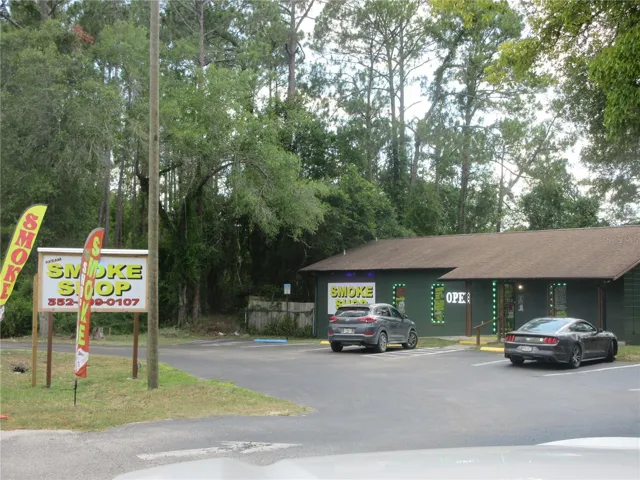 Neighboring Vape Shop