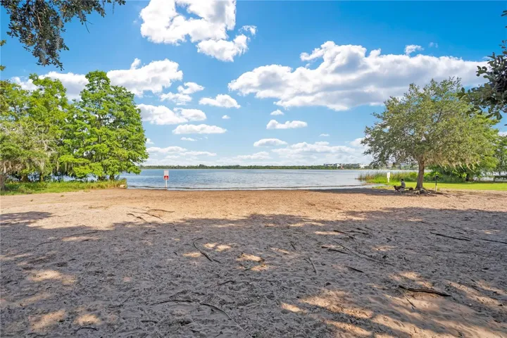 Lake Baldwin at dog park