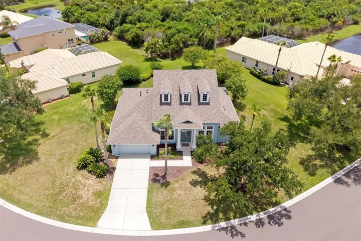 Welcome to Greyhawk Landing community in Florida paradise. 1111 Brambling Ct, Bradenton, FL 34212