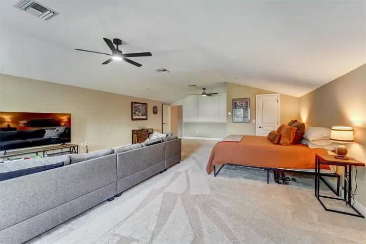 Upstairs Bonus/Game Room