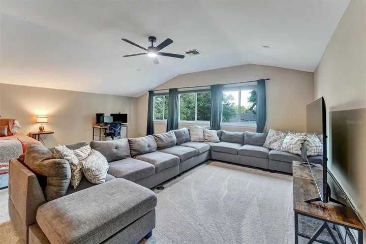 Upstairs Bonus/Game Room