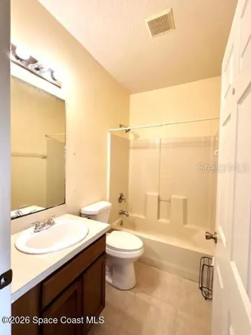 3rd Bath on 1st floor!