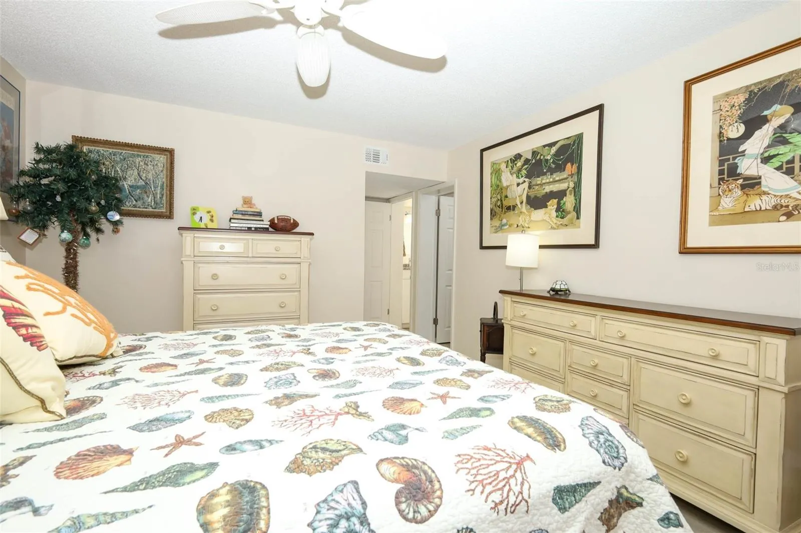 Bedroom - Alt  View