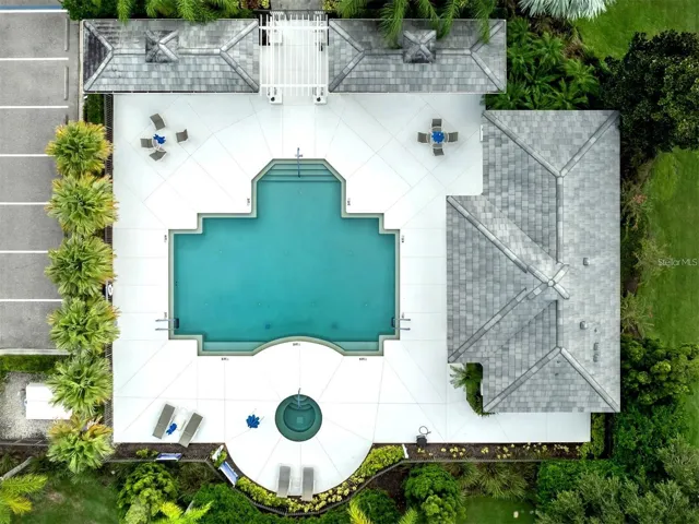 Community Pool / Jacuzzi, Gym, & Club House