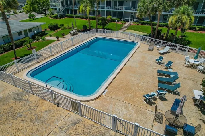Community pool
