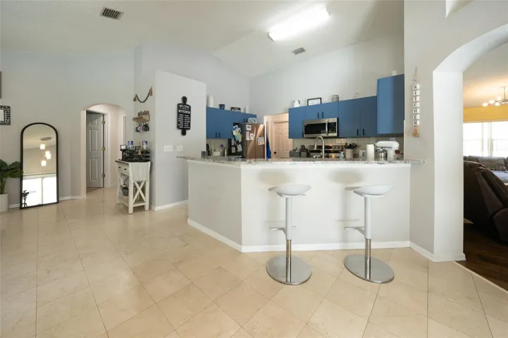 Breakfast bar