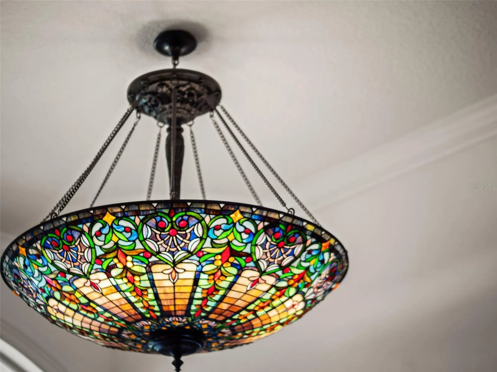 Stained glass entryway light fixture