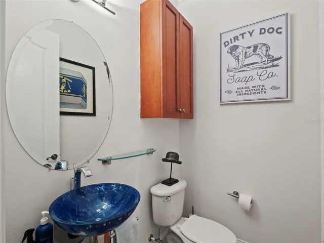 Powder bath