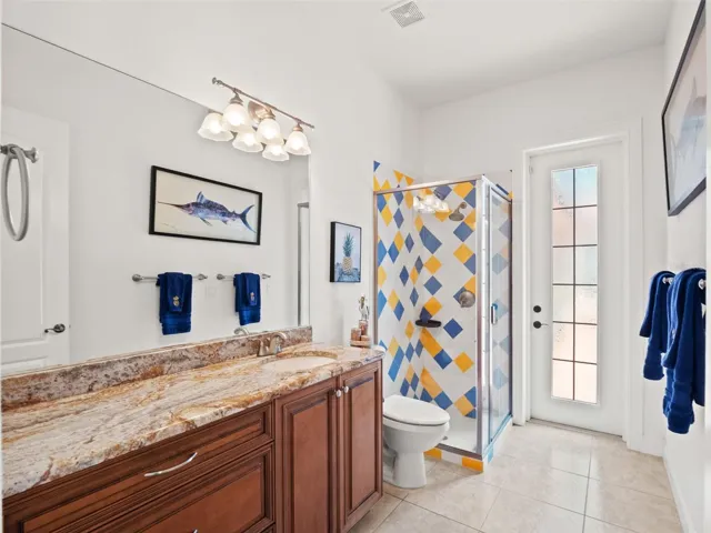 Pool bath/3rd full bath
