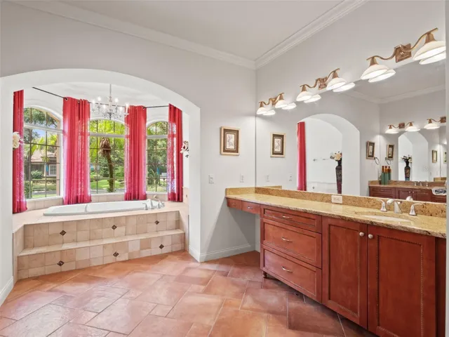 Primary bath