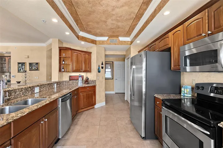 Tray ceiling in kitchen