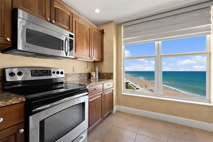 Ocean views in every direction