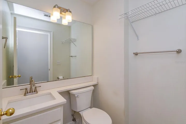 1/2 bath main floor