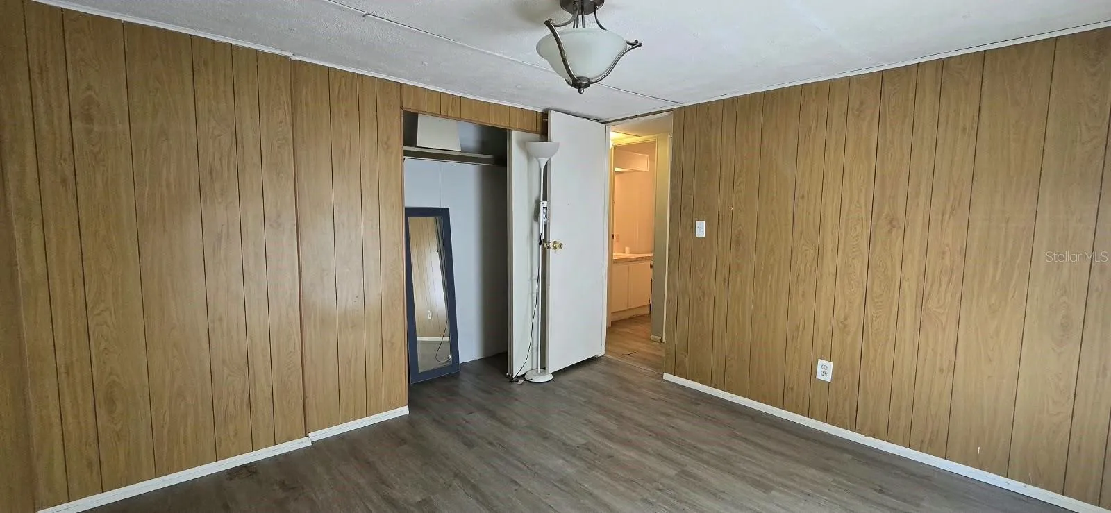 Second bedroom