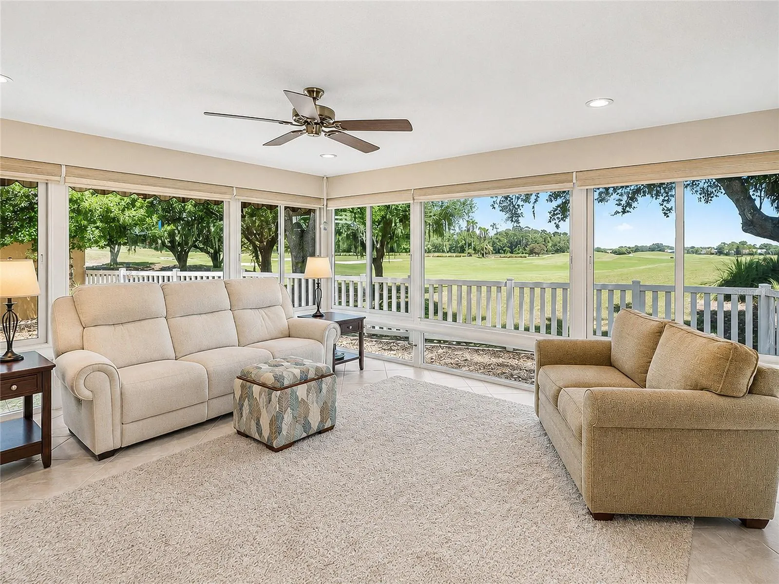 HUGE SUNROOM - STUNNING VIEWS!!