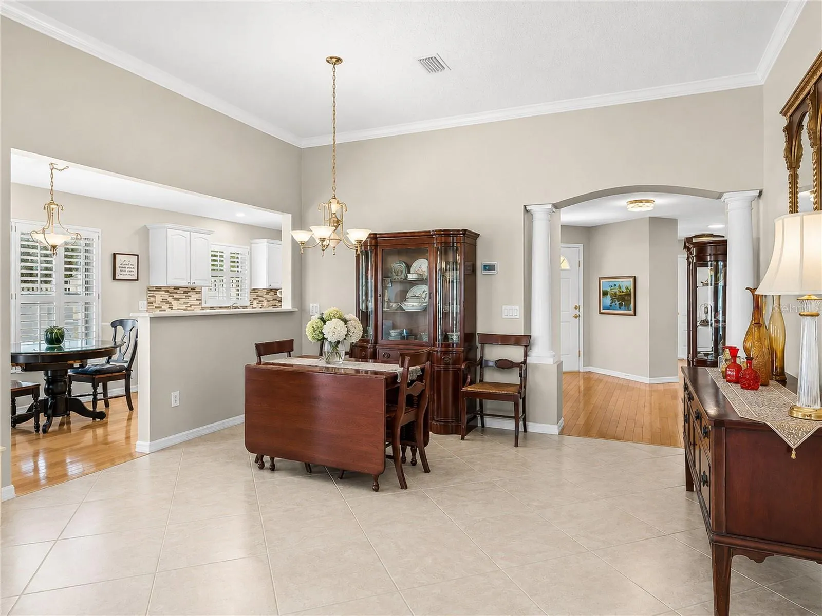 DINING SPACE