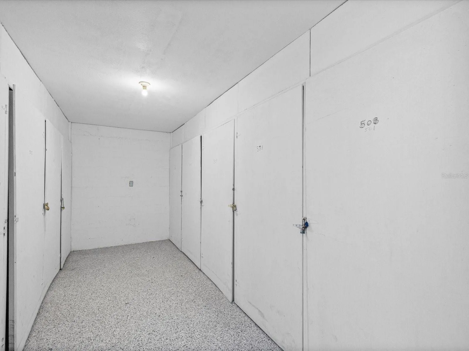STORAGE ROOM