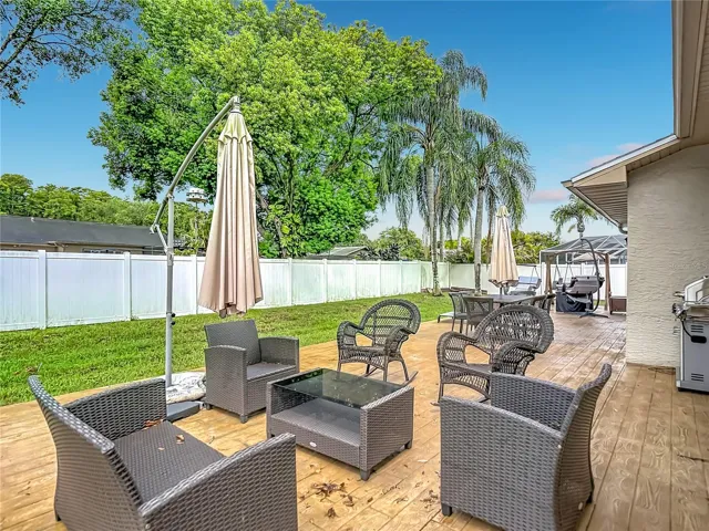 So much space for Entertaining!