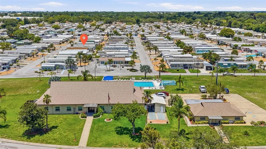 Minutes walk to the Clubhouse, heated pool, office and so much more!