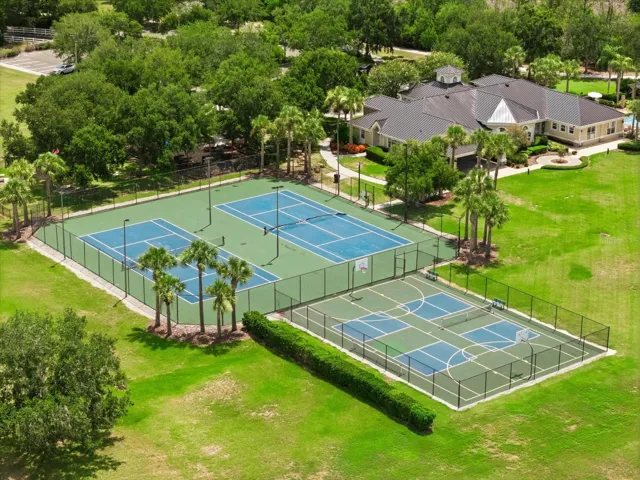Tennis & pickleball courts