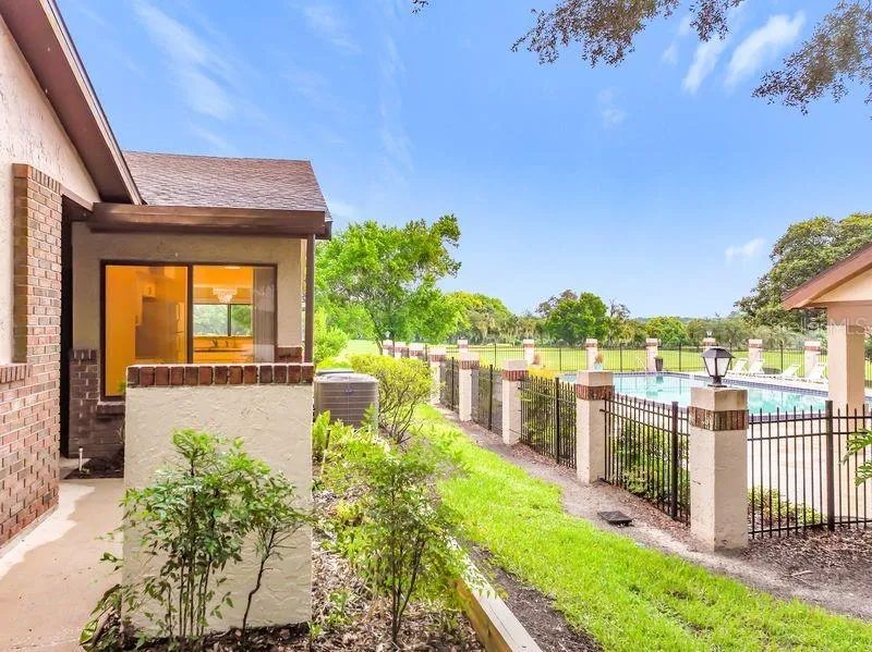 Private Entryway to 340 Golfside Cove