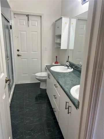 Primary ensuite bath
