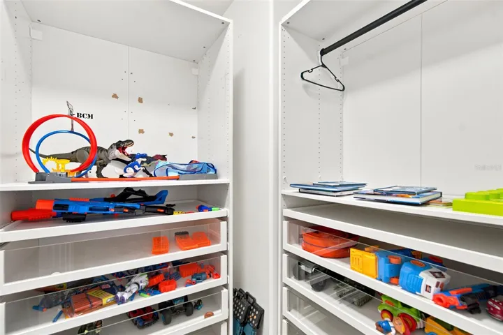 Bedroom 5 Closet
