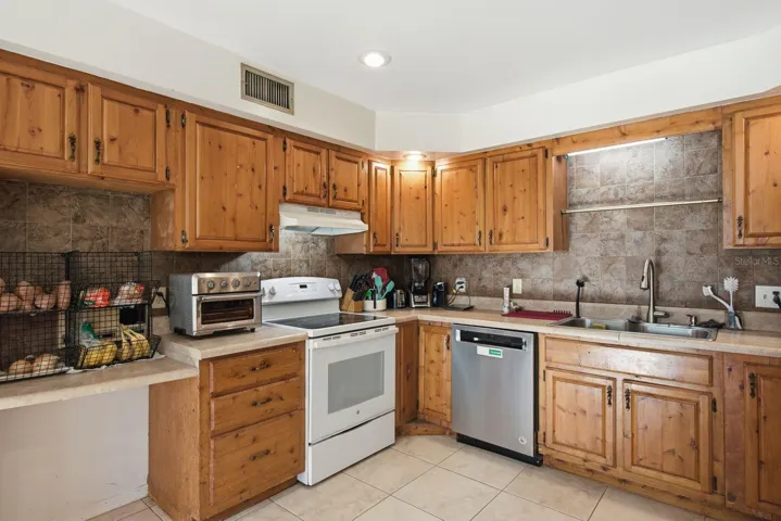 Large Kitchen