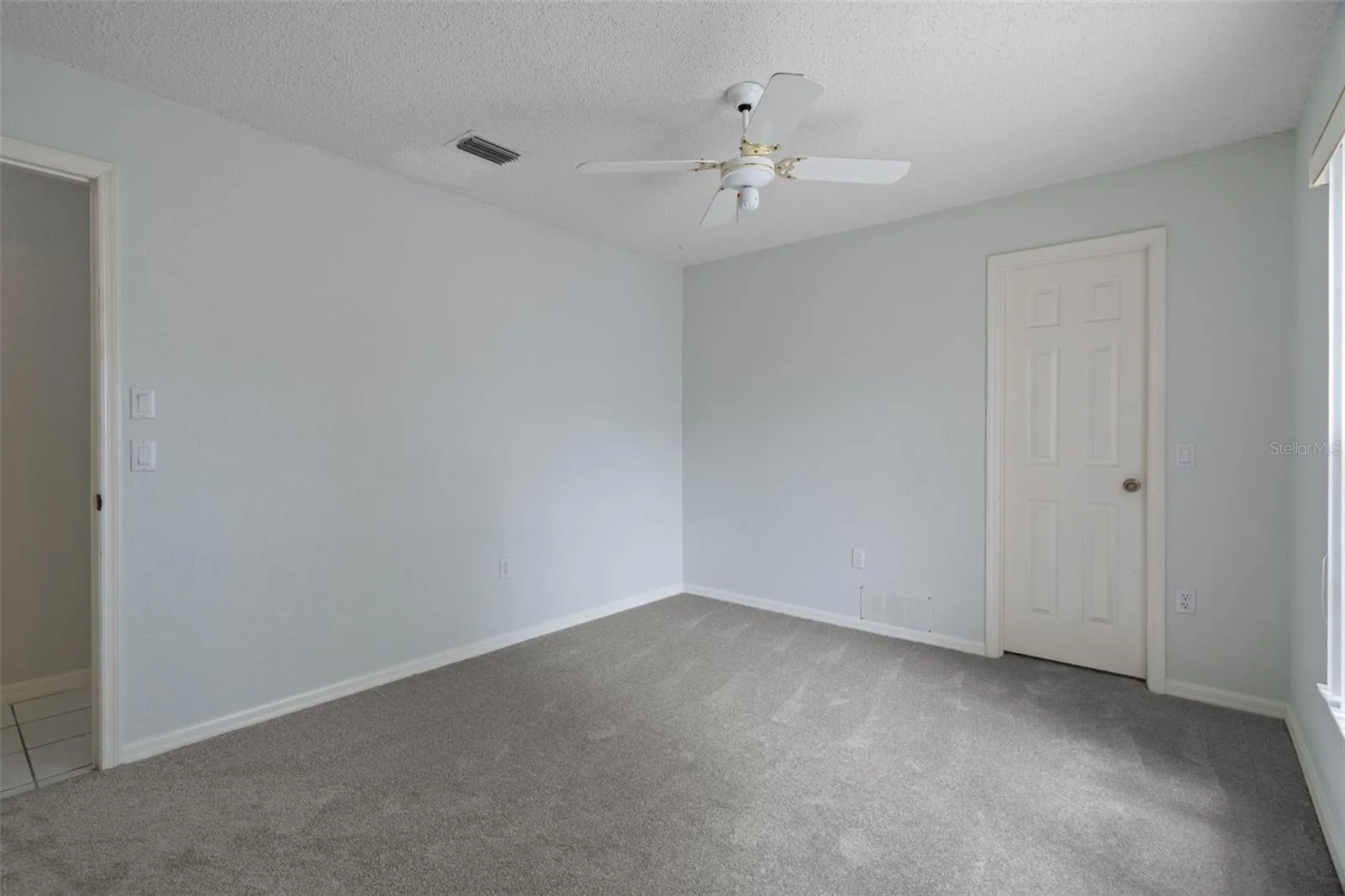 Bedroom 2 walk in closet