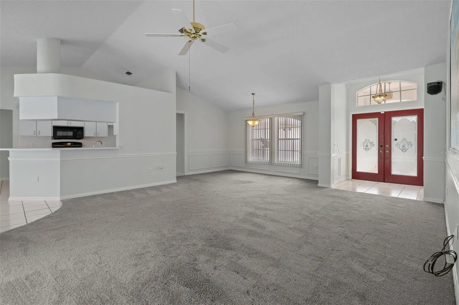 Great Room/Dining Rm