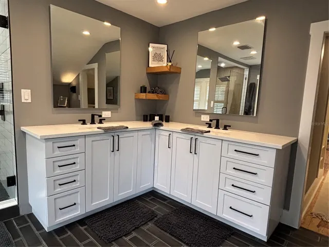 Primary bath