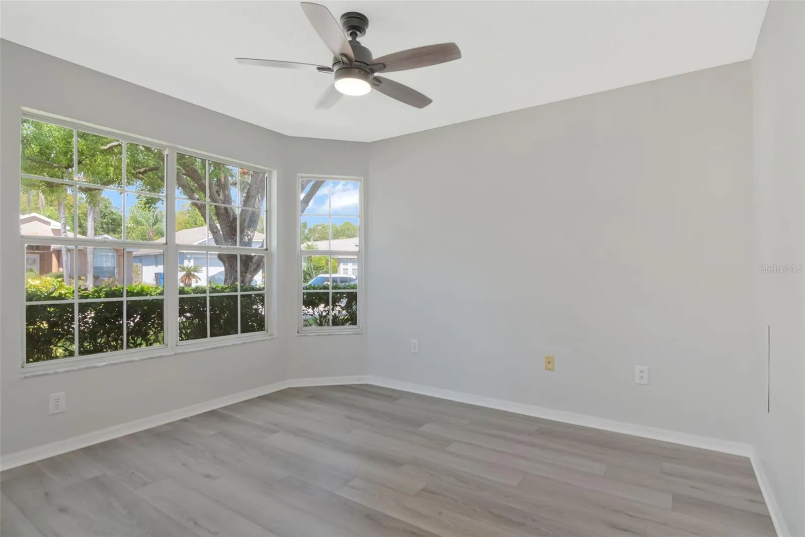 4th Bedroom, Also use as Den/Office