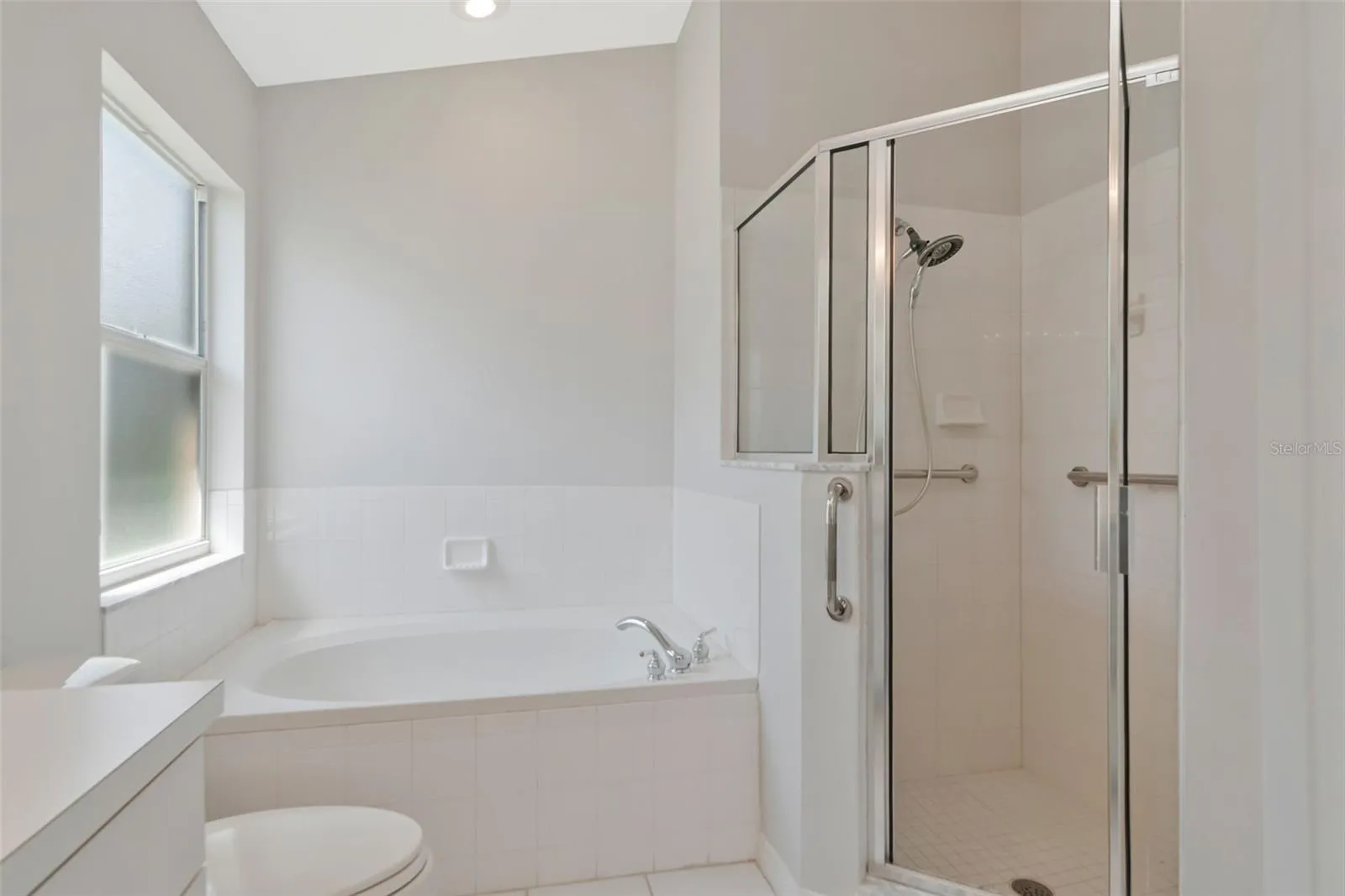 Main Bathroom, Garden Tub and Enclosed Shower