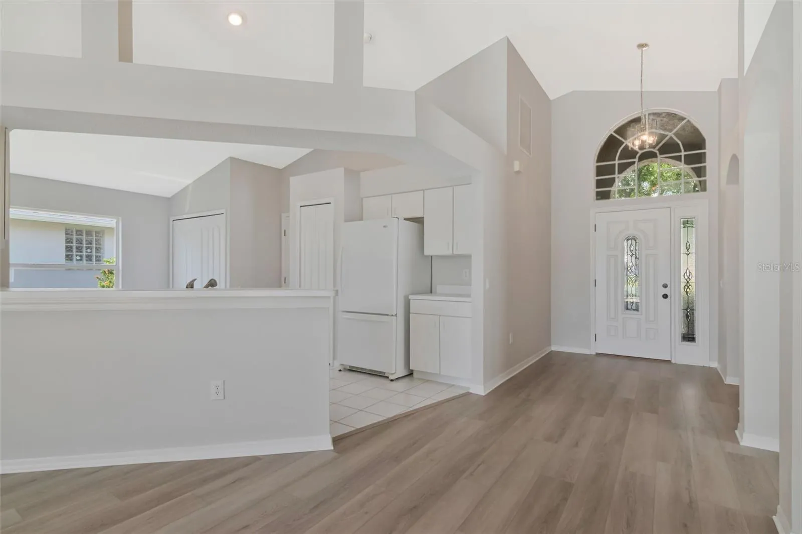 Front Foyer Entry w/ Kitchen View