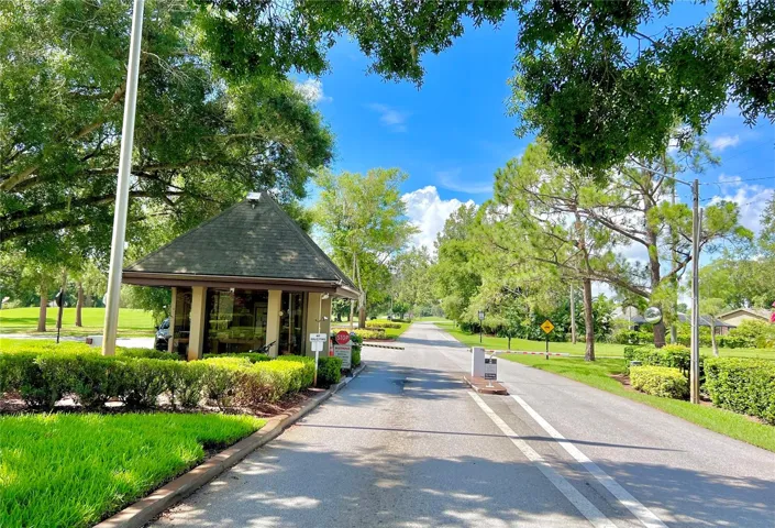 24 hour guard gated community