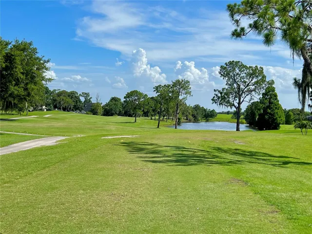 Lovely golfing community