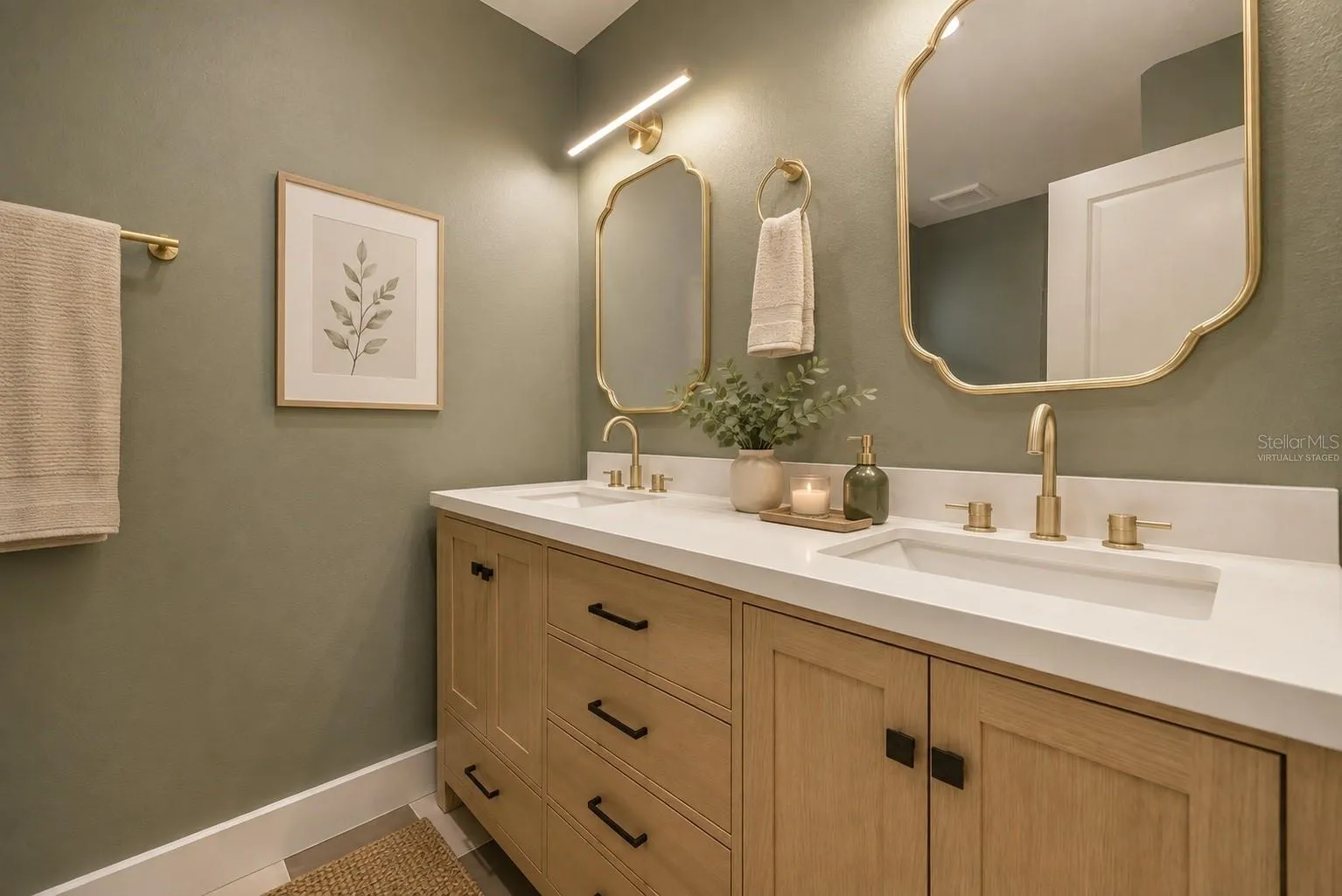Virtually Staged, Primary Bathroom.
