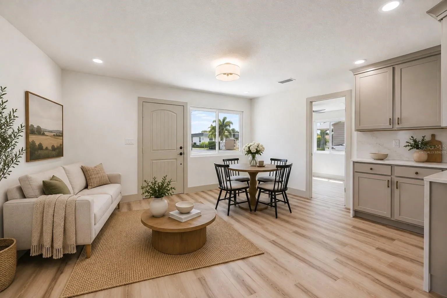 Virtually Staged, Great Room.