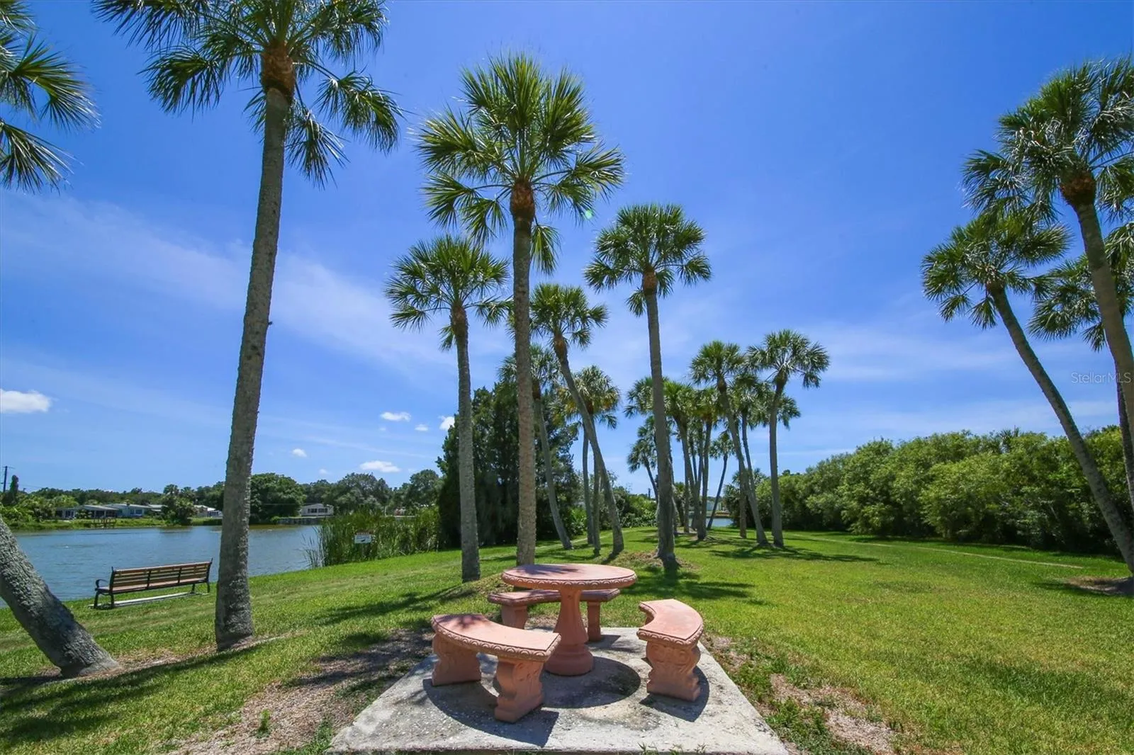 Veterans Park on Egret Lake