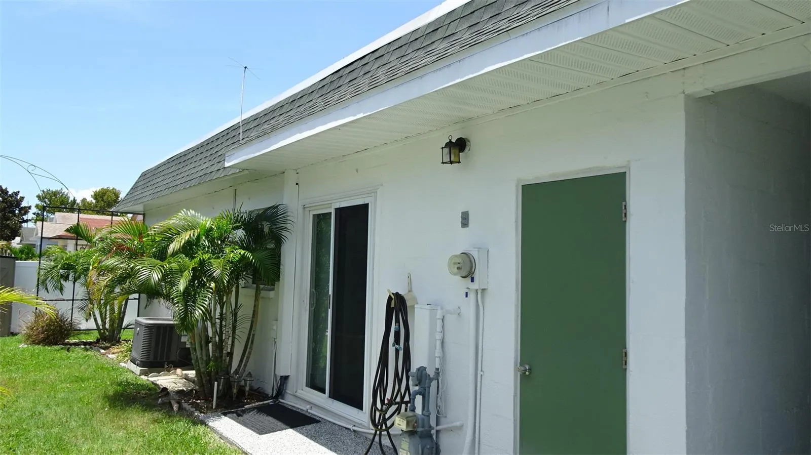Rear yard, access to laundry room