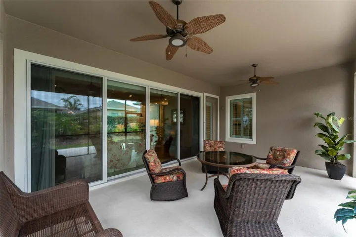 Spacious Covered Back Lanai Overlooking Private Fenced Backyard