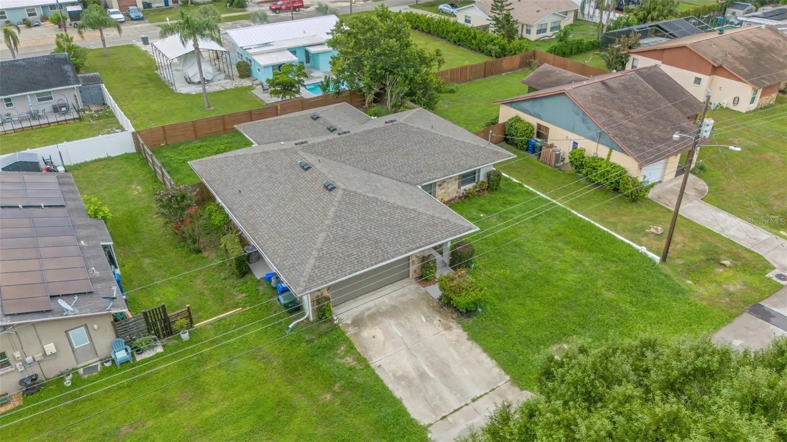 Elevated lot! one of the largest homes in this subdivision. BRAND NEW ROOF approx 1 years old