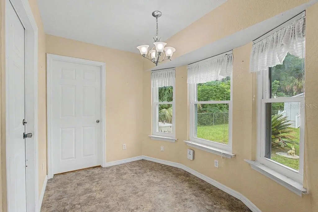 Breakfast Nook