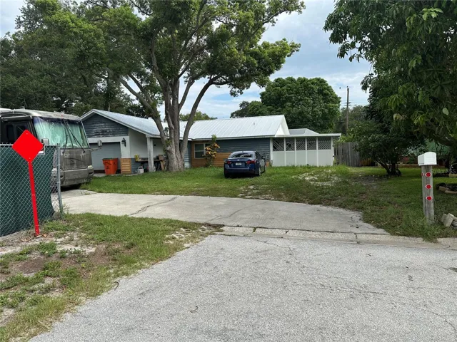 Metal Roof-pool-4 bd.3 full baths