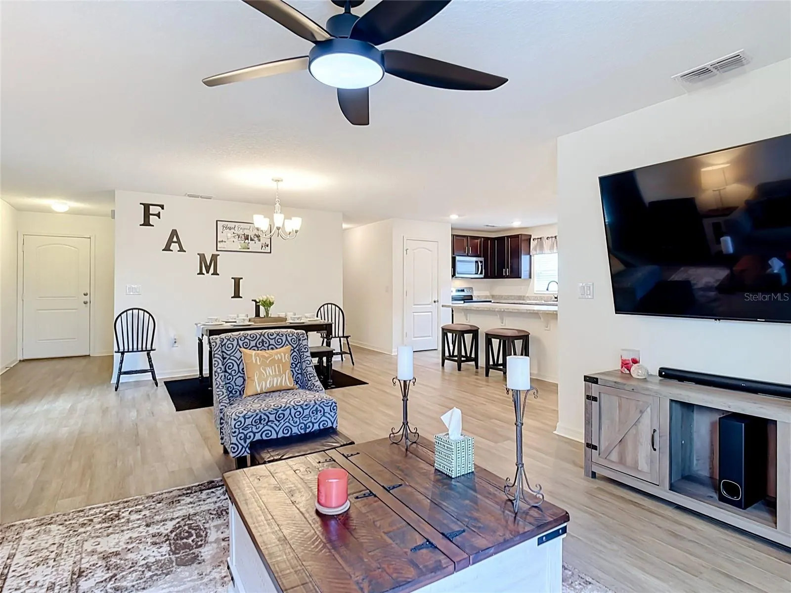 Just minutes from highways, shopping, dining, golf courses, hospitals.